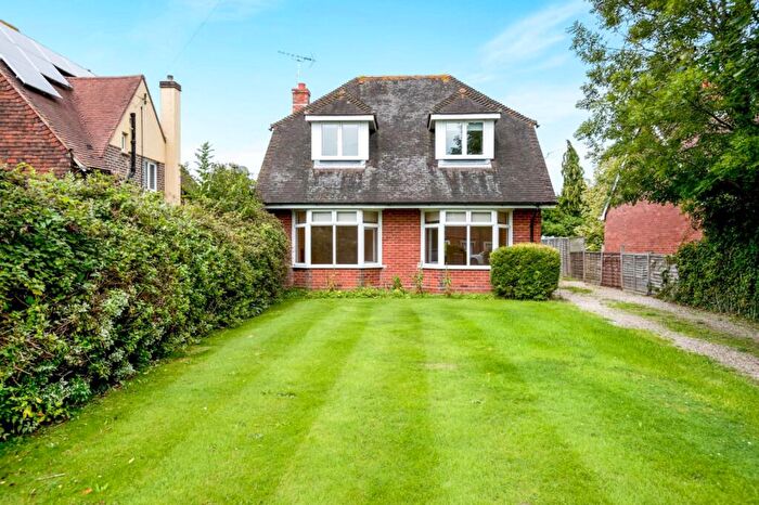 4 Bedroom Detached House To Rent In Fishbourne Road East, Chichester, PO19