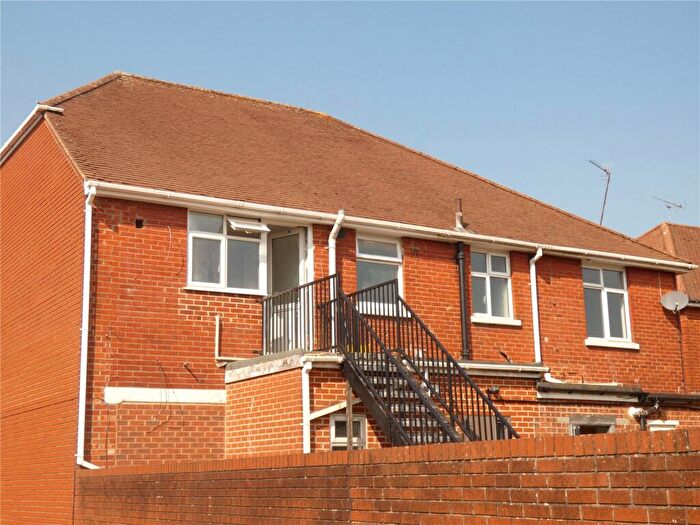 2 Bedroom Maisonette To Rent In Passfield Avenue, Eastleigh, Hampshire, SO50