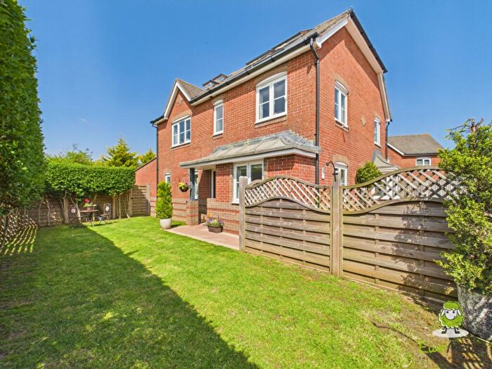 5 Bedroom Detached House For Sale In Dorset Crescent, Basingstoke, Hampshire, RG22