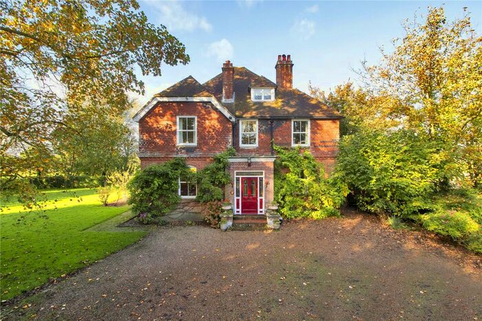 6 Bedroom Property For Sale In Snargate, Romney Marsh, Kent, TN29