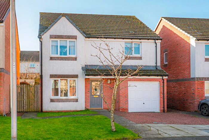 4 Bedroom Detached House For Sale In Rankin Drive, Falkirk, FK2