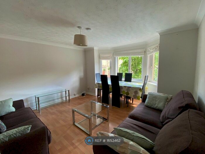 2 Bedroom Flat To Rent In Easter Dalry Wynd, Edinburgh, EH11