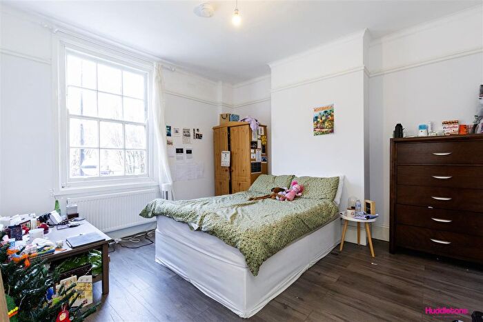 3 Bedroom Flat To Rent In Chalton Street, London, NW1