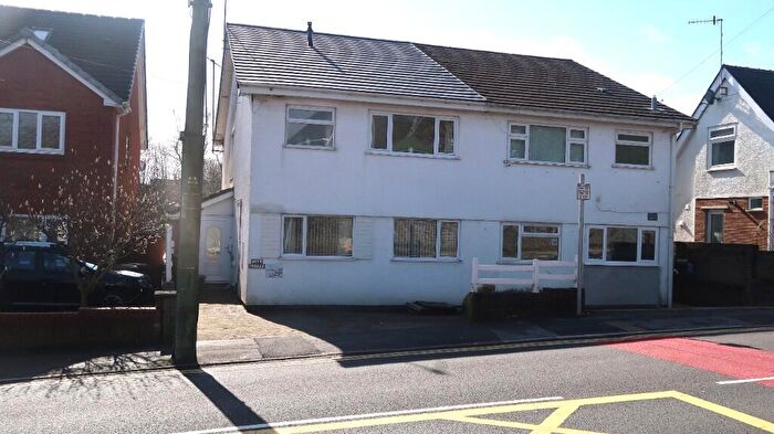 3 Bedroom Semi-Detached House For Sale In Libanus Road, Blackwood, NP12