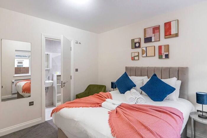 1 Bedroom Flat To Rent In Alderton Way, London, NW4