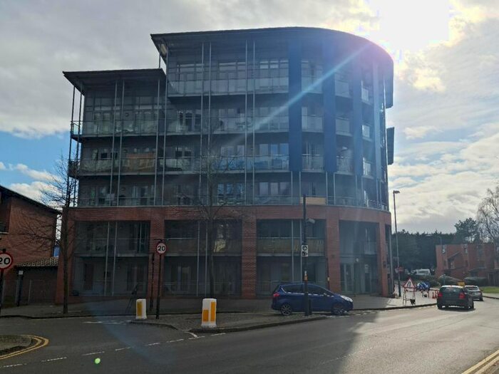 2 Bedroom Flat To Rent In Wheeleys Lane, Edgbaston, B15