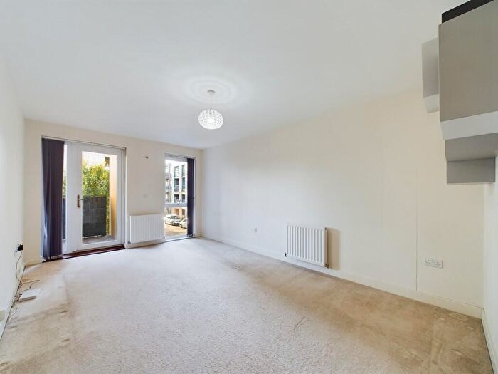 2 Bedroom Apartment For Sale In Guardian Avenue, London, NW9