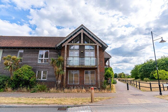 1 Bedroom Flat To Rent In Ringlet Road, St. Marys Island, Chatham, Kent, ME4