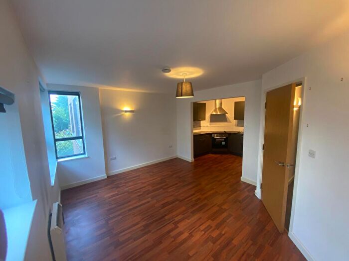 1 Bedroom Apartment To Rent In Solly Street, City Centre, Sheffield, S1