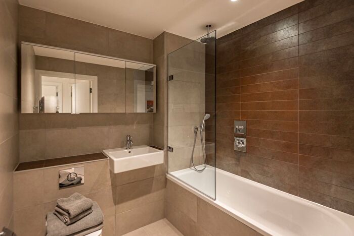 1 Bedroom Flat To Rent In Nautilus House, West Row, Ladbroke Grove, W10