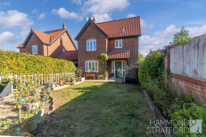 3 Bedroom Link Detached House For Sale In Eddington Way, Easton, NR9