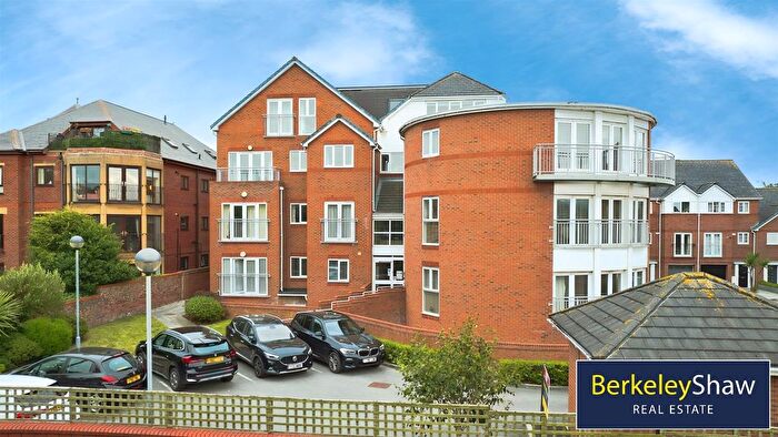 2 Bedroom Flat For Sale In Blundellsands Road West, Crosby, Liverpool, L23