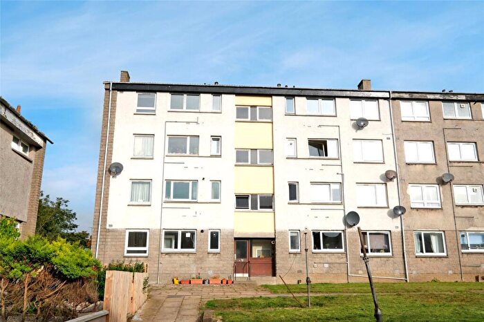 2 Bedroom Flat To Rent In Cornhill Drive, Aberdeen, AB16
