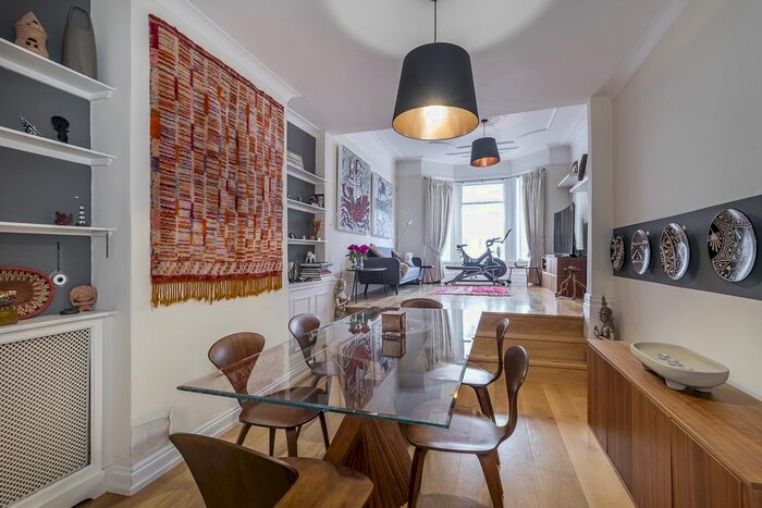 4 Bedroom Terraced House To Rent In Englewood Road, SW12