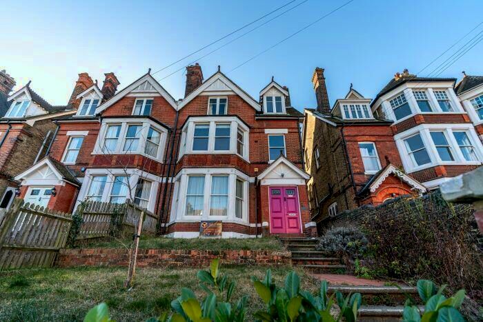 6 Bedroom Terraced House To Rent In Watts Avenue, Rochester, Kent, ME1