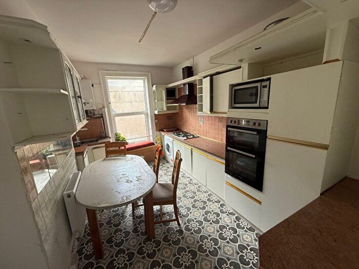 2 Bedroom Flat To Rent In Cannon Street, Preston, PR1