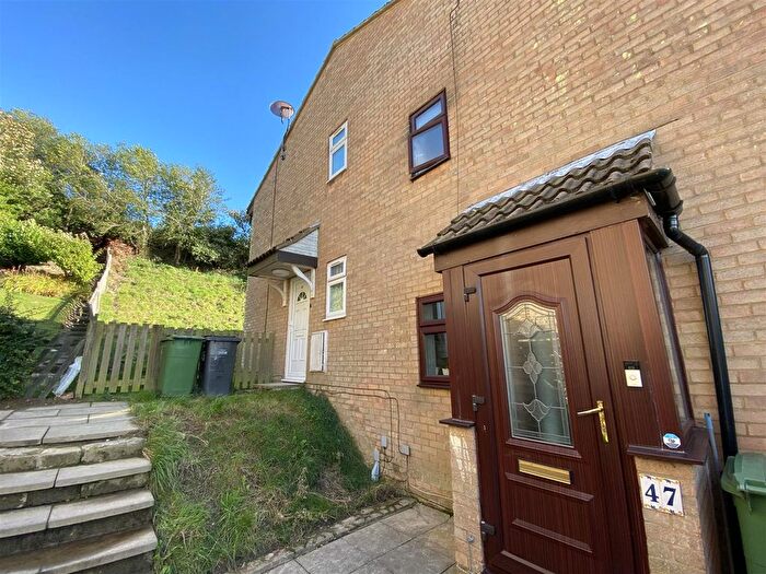 2 Bedroom Property To Rent In Pinders Road, Hastings, TN35