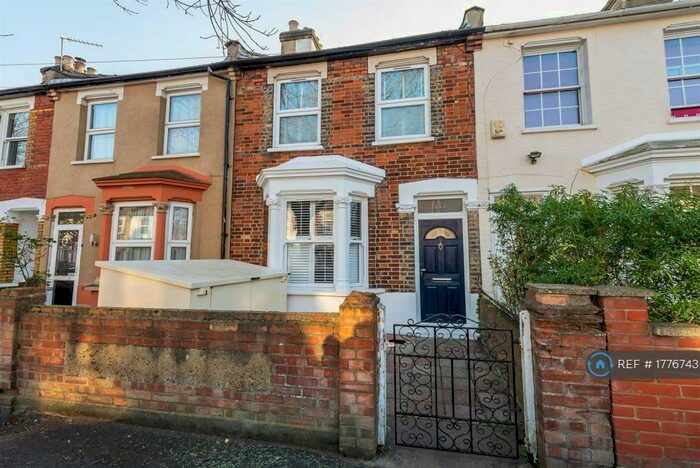 2 Bedroom Terraced House To Rent In Trumpington Road, London, E7