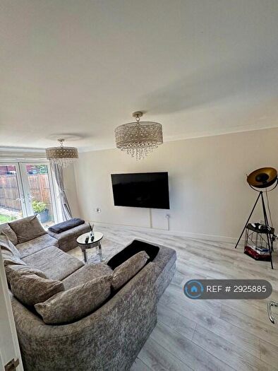 3 Bedroom Semi Detached House To Rent In White Eagle Road, Swindon, SN25