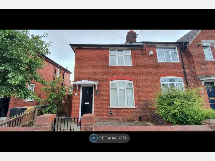 2 Bedroom Terraced House To Rent In Turton Street, Bolton, BL1
