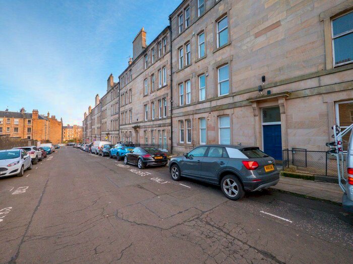 1 Bedroom Flat To Rent In Comely Bank Row, Stockbridge, EH4