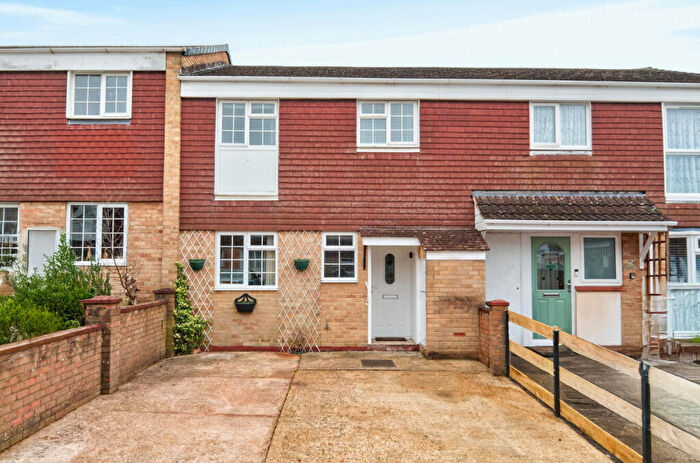 3 Bedroom Terraced House For Sale In Malin Close, Lordshill, Southampton, Hampshire, SO16