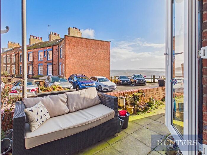 2 Bedroom Flat For Sale In King Street, Scarborough, YO11