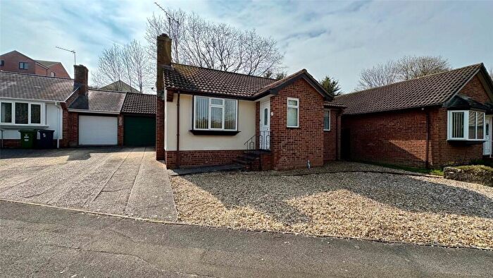 2 Bedroom Bungalow For Sale In Oaklea, Honiton, Devon, EX14