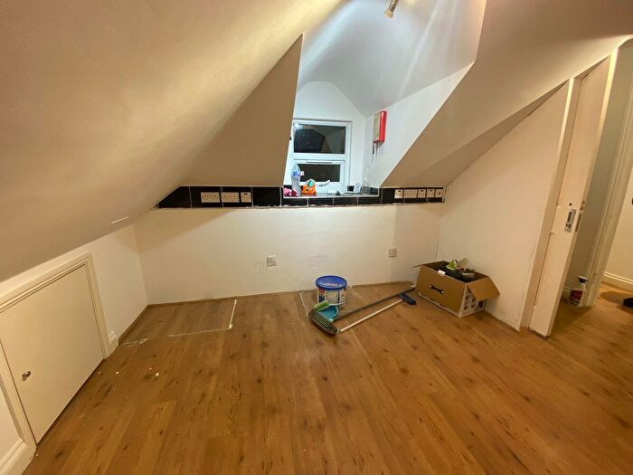 1 Bedroom Flat To Rent In Aldborough Road South, Seven Kings, Ilford, IG3