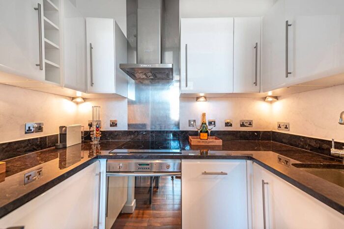 1 Bedroom Flat To Rent In Clanricarde Gardens, Notting Hill, London, W2