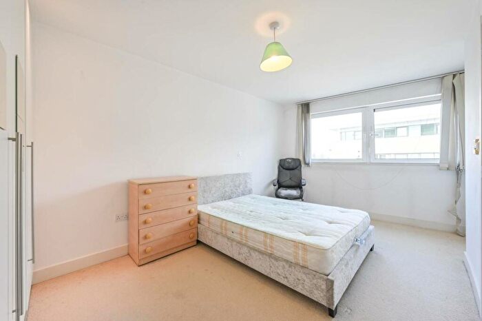 1 Bedroom Flat To Rent In The Galley, Royal Docks, London, E16