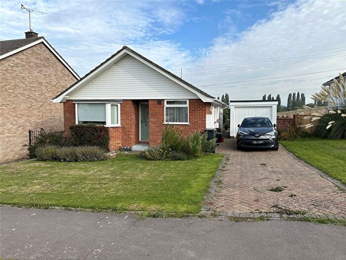 3 Bedroom Bungalow To Rent In Shutewater Close, Bishops Hull, Taunton, TA1