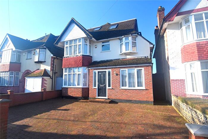 4 Bedroom Detached House For Sale In Gainsborough Road, New Malden, KT3