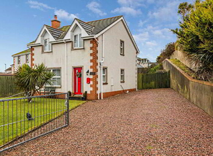 3 Bedroom Detached House For Sale In Seaview Manor, Newtownards, BT22