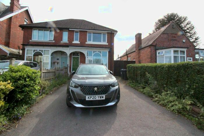 3 Bedroom Semi-Detached House To Rent In Western Road, Sutton Coldfield, B73