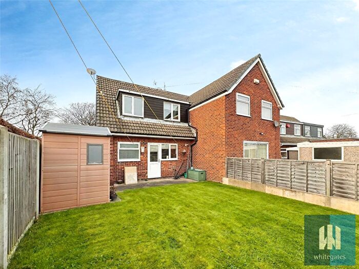 3 Bedroom Semi-Detached House For Sale In Fernhurst Road, Mirfield, WF14