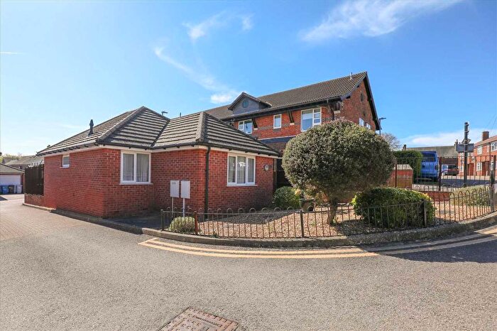 2 Bedroom Bungalow For Sale In Normandy Close, Burton Latimer, NN15