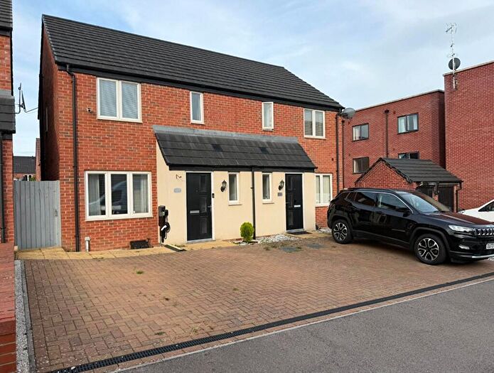 3 Bedroom Semi-Detached House For Sale In Walmer Close, St. Crispin, Northampton, NN5