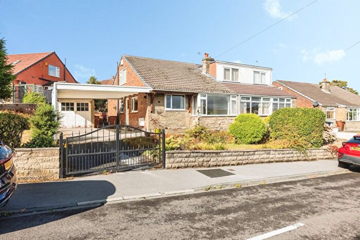 3 Bedroom Semi-Detached Bungalow For Sale In Casson Drive, East Ardsley, Wakefield, WF3