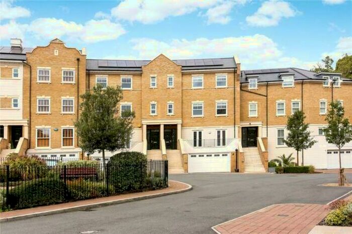 6 Bedroom End Of Terrace House To Rent In Ascot, Berkshire, SL5