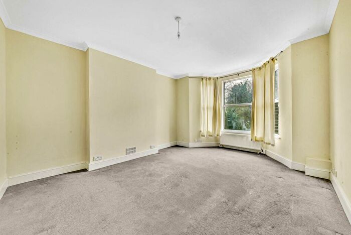 1 Bedroom Flat To Rent In Heathfield Road, Croydon, CR0