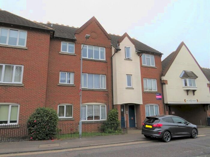 1 Bedroom Flat To Rent In Whitehall Lane, Grays, Essex, RM17