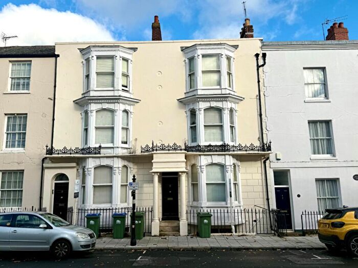 3 Bedroom Flat To Rent In Oxford Street, Southampton, Hampshire, SO14