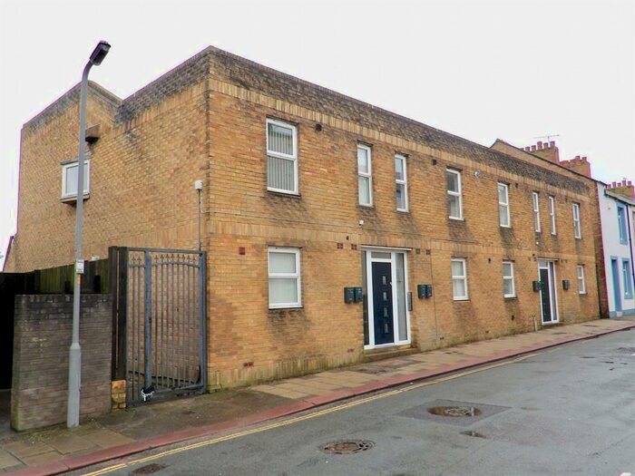 1 Bedroom Flat To Rent In Crosby Street, Maryport, Cumbria, CA15