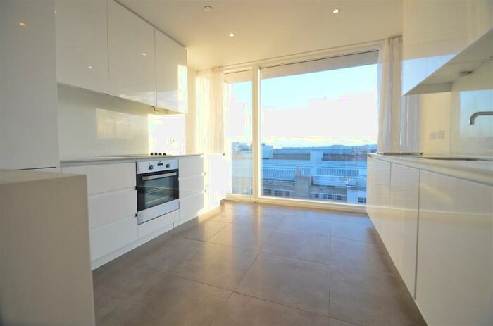 3 Bedroom Penthouse To Rent In Nottingham One, Canal Street, NG1