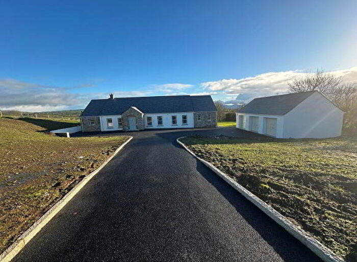 4 Bedroom House For Sale In Knockgorm Road, Banbridge, BT32