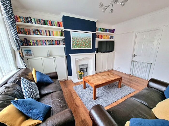 3 Bedroom Semi-Detached House For Sale In Ewenny Road, Bridgend, CF31 - Photo 2