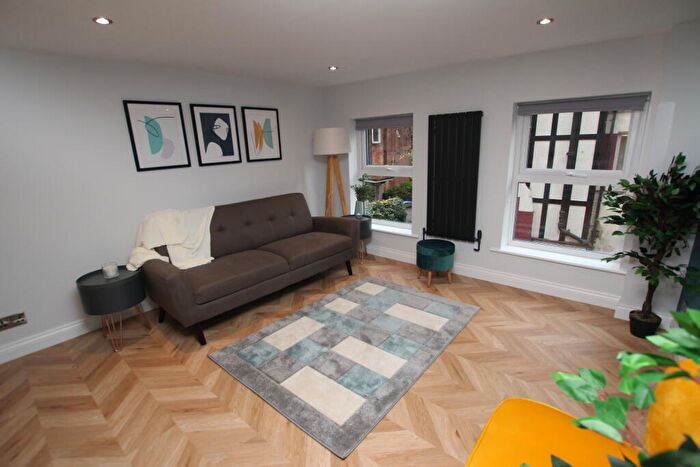 2 Bedroom Apartment To Rent In The Coach House, Magdala Road, NG3