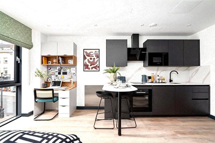 Apartment To Rent In City Centre, Charlotte Street, BS1