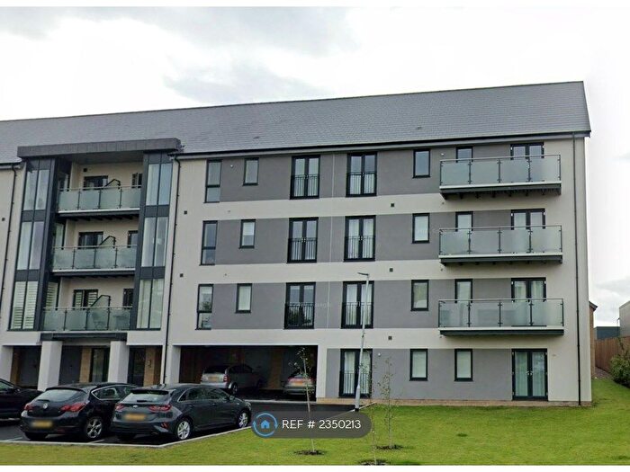 2 Bedroom Flat To Rent In Ruston Close, Reading, RG2